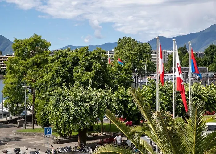 Hotel & Lounge Lago Maggiore